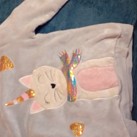 Sweater - Picture 4 of 5